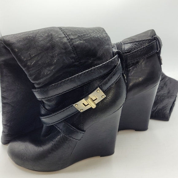 BCBGMAXAZRIA Ma-Remy Knee High Black Lamb Leather Wedge Boots Size 8.5 - Picture 7 of 16